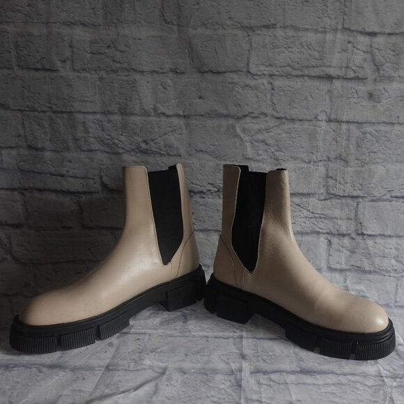 Zara Lug Sole Low Heel Leather Ankle Boots - Picture 5 of 16